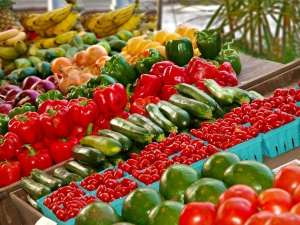 ANPC: Neconformităţi la peste 120 de tone de legume din 200 verificate
